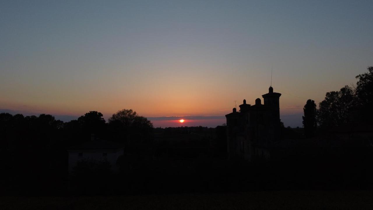 德拉斯卡拉米娜城堡旅舍 Casteldidone 外观 照片