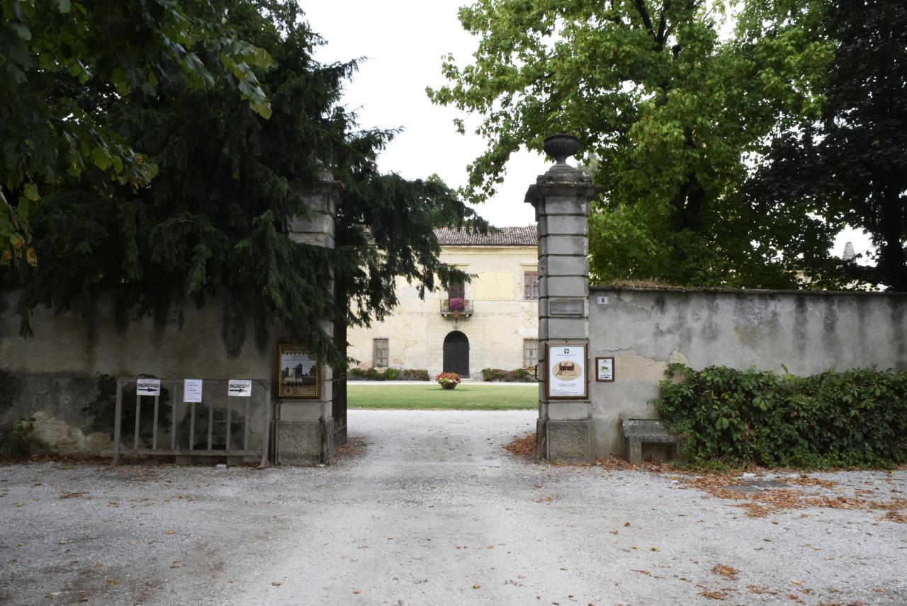 德拉斯卡拉米娜城堡旅舍 Casteldidone 外观 照片